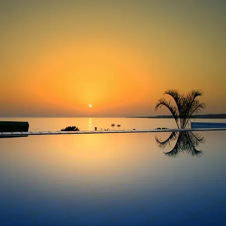 Blue Coral Villas: Exclusive Oceanfront Retreat * Coral Bay