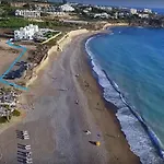 Blue Coral Villas: Exclusive Oceanfront Retreat * Coral Bay