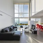 Blue Coral Villas: Exclusive Oceanfront Retreat Coral Bay