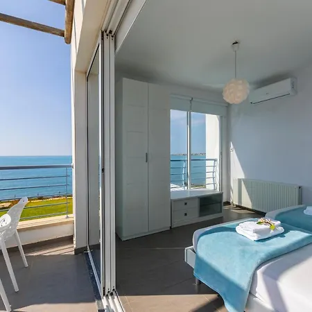 Villa Blue Coral Villas: Exclusive Oceanfront Retreat *