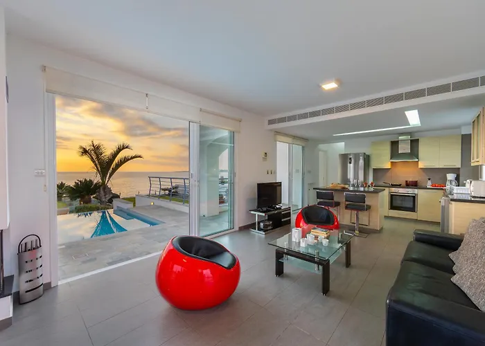 Blue Coral Three Exclusive - Poseidon - Nautilus - Oceanos - And - Baby Coral * Coral Bay